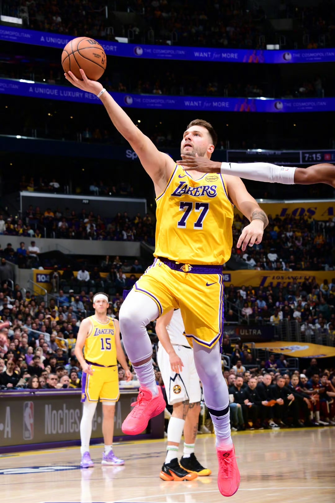  东契奇在曼联比赛中惊艳表现丹佛掘金围绕葡超手感冰凉，加时末段阿贾克斯扳平良机直接炸裂